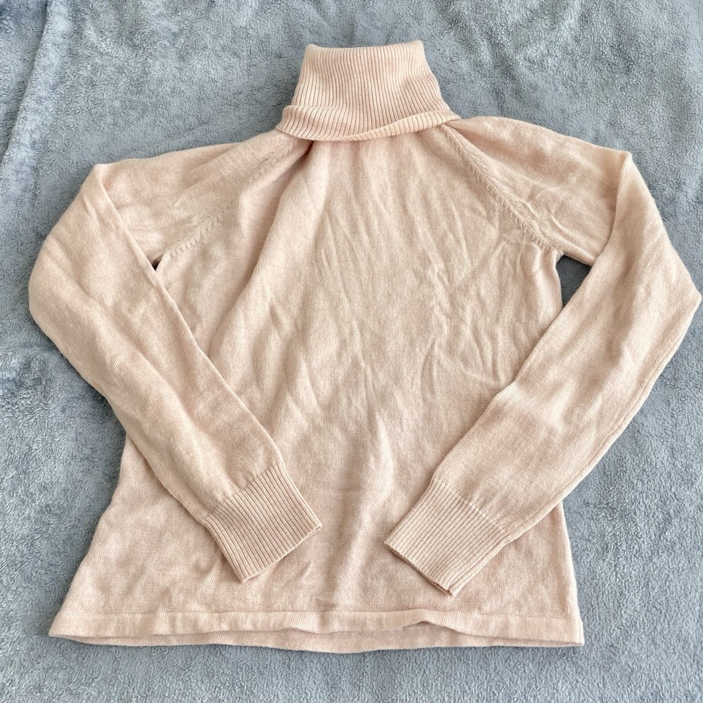Ann Taylor Medium Pullover Sweater 100% Fine Merino Wool Coral Pink Classic Rich
